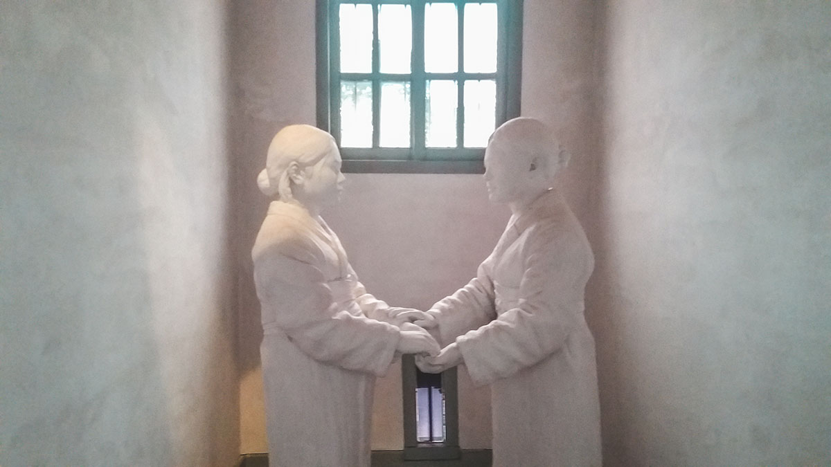 prison seodaemun statue