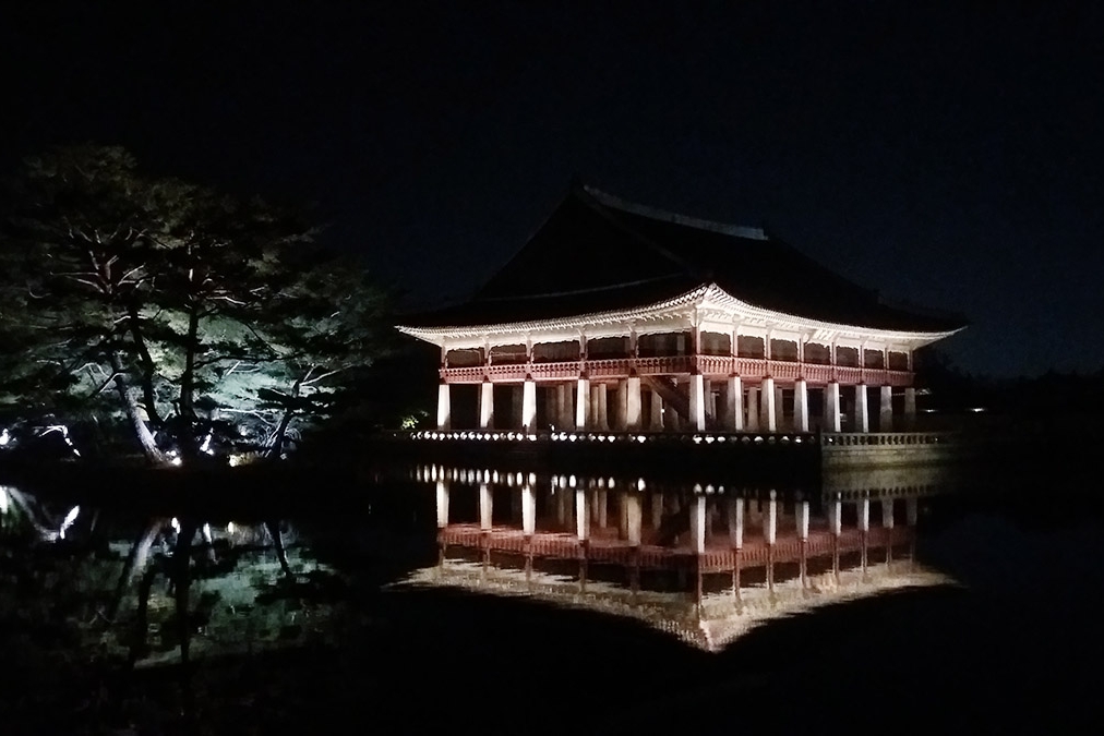 Gyeongbokgung de nuit