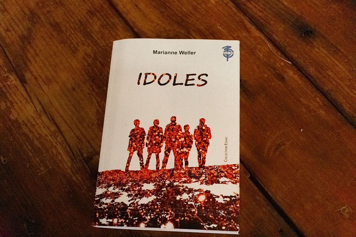 Idoles de Marianne Weller paru aux éditions l'atelier des cahiers