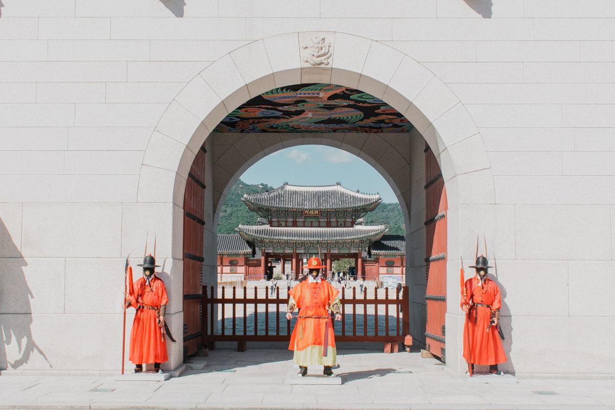 gyeongbokgung releve de la garde