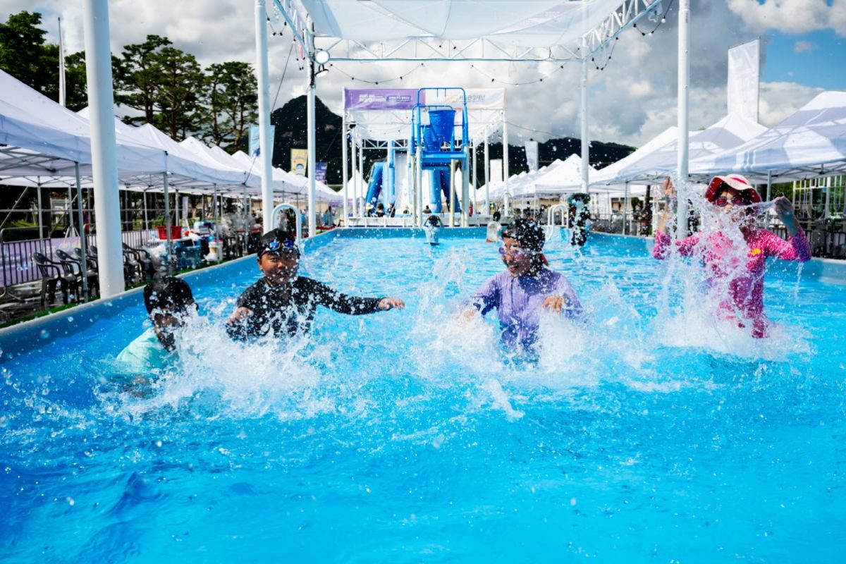 Seoul Summer Beach